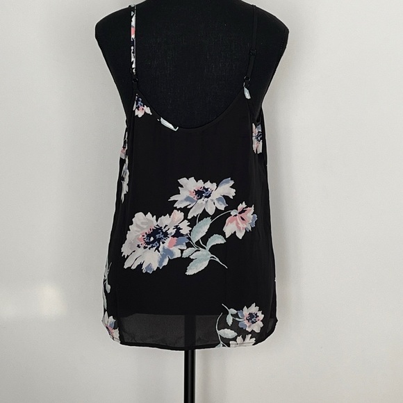 Reitmans Floral Black Camisole Top size medium - Picture 4 of 7
